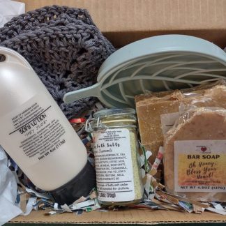 two bar female luxury subscription box